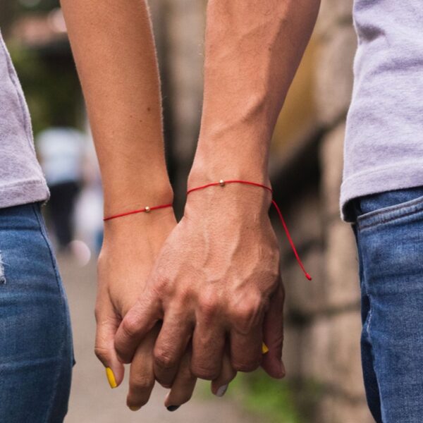 Pulsera-Pareja-Hilo-Rojo-Italia-Saenz